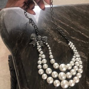Women vintage jewelry